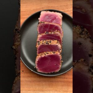 Can I get an AYE from the seafood lovers? Try this tuna tataki recipe #shorts